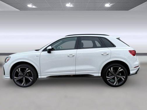 2024 Audi Q3 45 S line Premium Plus