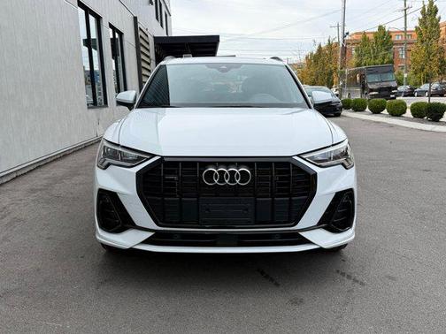 2024 Audi Q3 45 S line Premium Plus