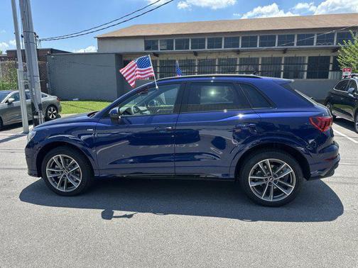 2025 Audi Q3 Premium 45 TFSI S line quattro Tiptronic