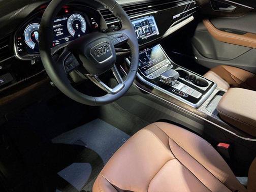 2026 Audi Q7 45 Premium Plus