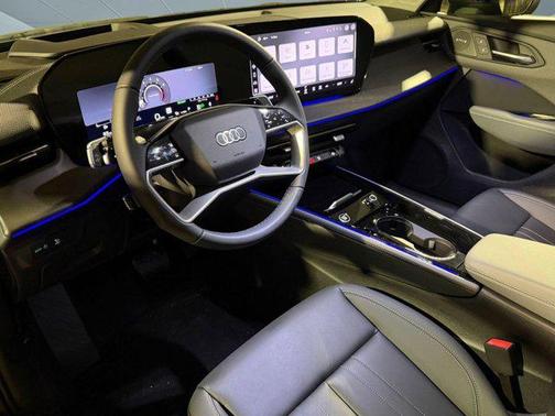 Malpelo Blue Metallic 2026 Audi Q3 TFSI quattro S tronic