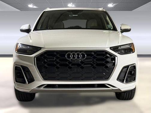 2022 Audi Q5 45 S line Premium Plus