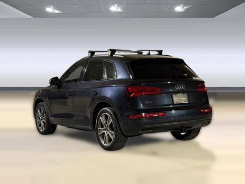 Moonlight Blue Metallic 2019 Audi Q5 2.0T Premium Plus