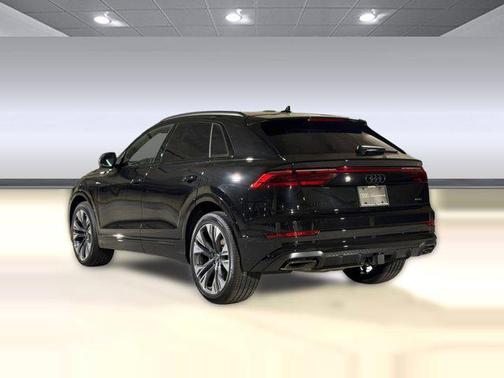 Mythos Black Metallic 2026 Audi Q8 55 Premium Plus