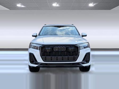 2026 Audi Q7 45 Premium