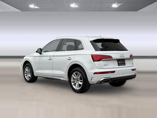 2022 Audi Q5 45 S line Premium