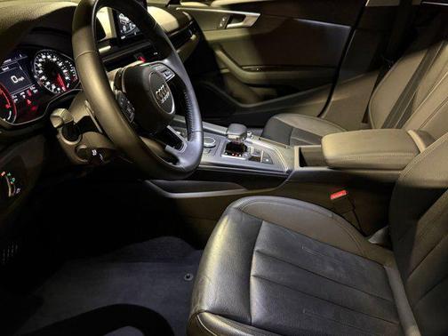Manhattan Gray Metallic 2019 Audi A4 40 Titanium Premium