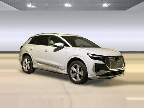 2024 Audi Q4 e-tron Premium Plus 50 quattro