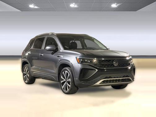 Gray 2022 Volkswagen Taos 1.5T SE