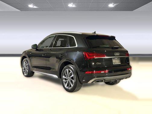 2023 Audi Q5 45 S line Premium Plus