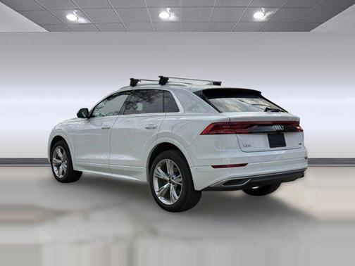 2023 Audi Q8 55 Premium Plus