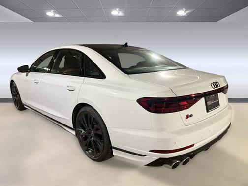 2025 Audi S8 4.0T