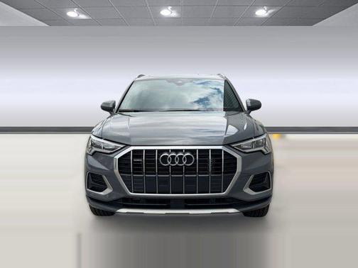 Nano Gray Metallic 2023 Audi Q3 Premium 40 TFSI quattro Tiptronic