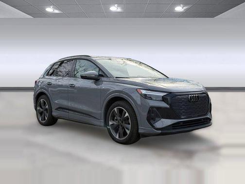 2024 Audi Q4 e-tron Premium Plus 55 quattro