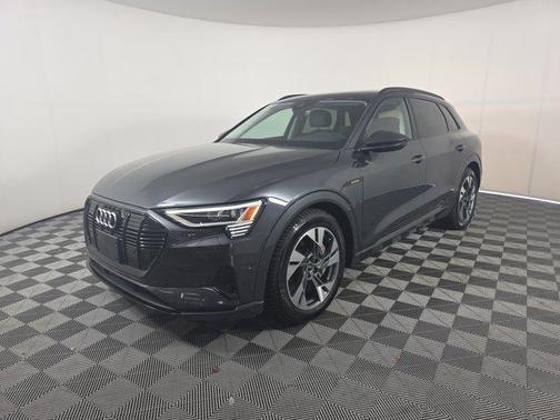 2021 Audi e-tron Premium