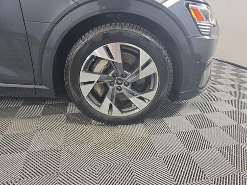 2021 Audi e-tron Premium