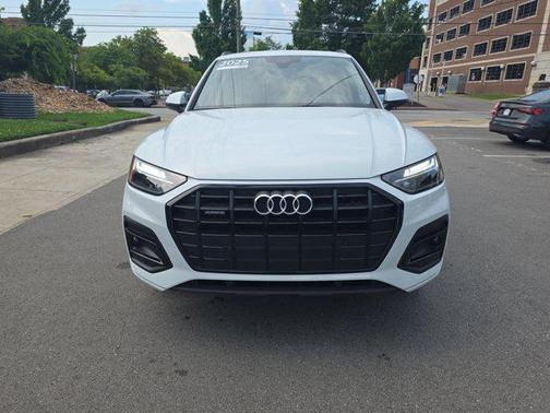 2025 Audi Q5 40 Premium