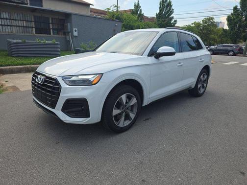 2025 Audi Q5 40 Premium