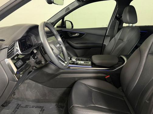 Gold 2023 Audi Q7 45 Premium Plus