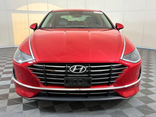 2022 Hyundai SONATA SE