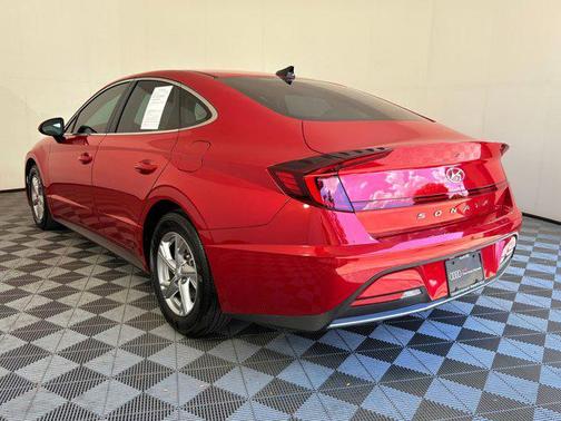 2022 Hyundai SONATA SE