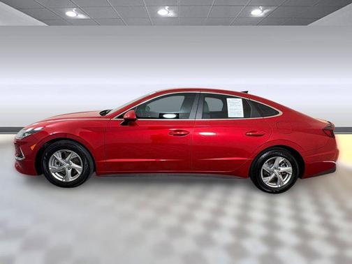 2022 Hyundai SONATA SE