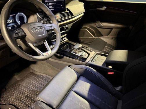 2024 Audi Q5 55 S line Prestige