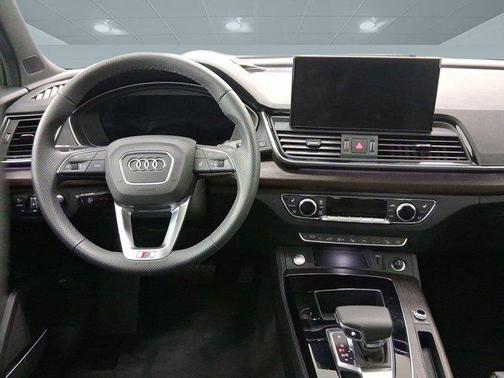 2024 Audi Q5 55 S line Prestige