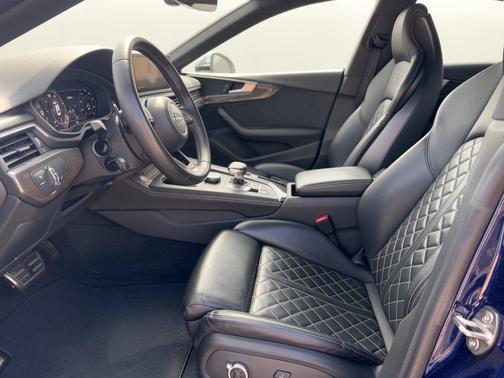 Navarra Blue Metallic 2018 Audi S5 3.0T Premium Plus