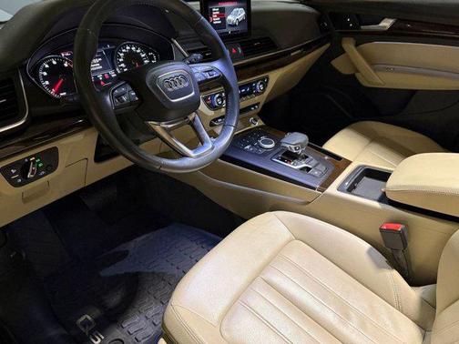 2019 Audi Q5 45 Premium