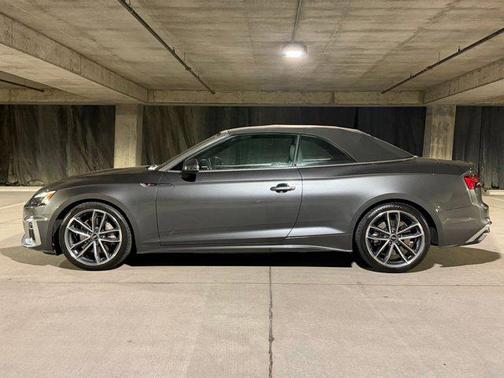 Daytona Gray Pearl Effect/Black Roof 2024 Audi A5 45 S line Premium Plus