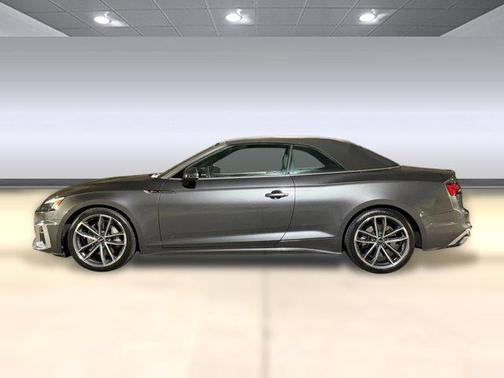 Daytona Gray Pearl Effect/Black Roof 2024 Audi A5 45 S line Premium Plus