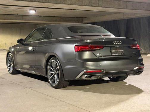 Daytona Gray Pearl Effect/Black Roof 2024 Audi A5 45 S line Premium Plus