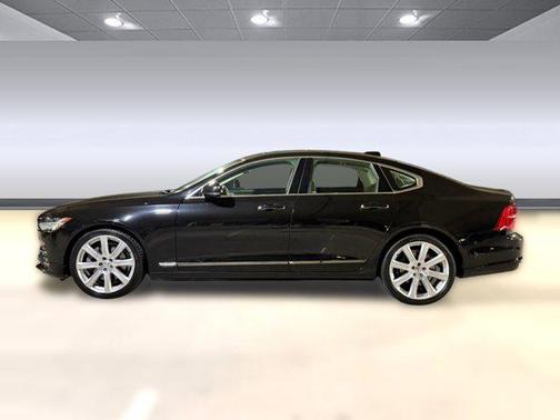 Onyx Black Metallic 2017 Volvo S90 T6 Inscription