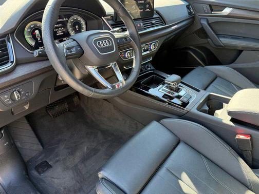 2025 Audi Q5 55 S line Premium Plus