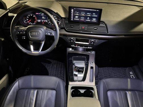 2023 Audi Q5 45 S line Premium