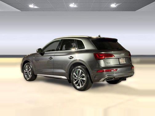 2023 Audi Q5 45 S line Premium