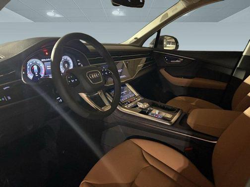 2025 Audi Q7 55 Premium Plus