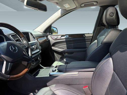 2015 Mercedes-Benz M-Class 4MATIC
