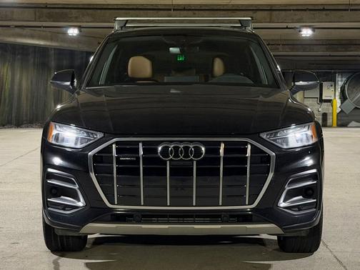 Mythos Black Metallic 2021 Audi Q5 45 Premium Plus