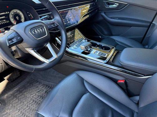 2023 Audi Q7 55 Premium Plus
