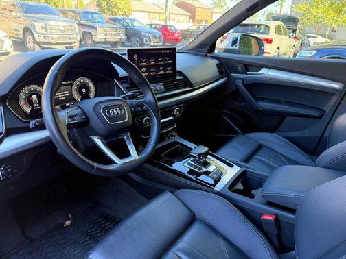 2023 Audi Q5 45 S line Premium Plus