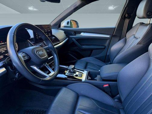 2023 Audi Q5 45 S line Premium Plus
