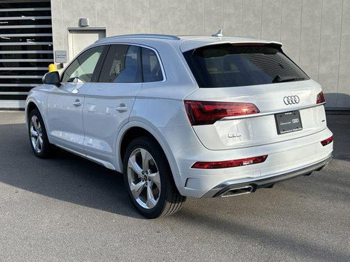 2025 Audi Q5 45 S line Premium Plus