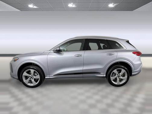 Florett Silver Metallic 2026 Audi Q5 Premium Plus TFSI quattro S tronic