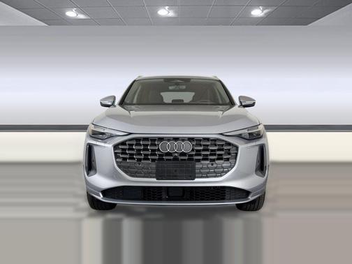Florett Silver Metallic 2026 Audi Q5 Premium Plus TFSI quattro S tronic