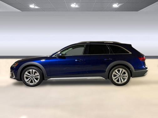 Navarra Blue Metallic 2021 Audi A4 allroad 45 Premium Plus