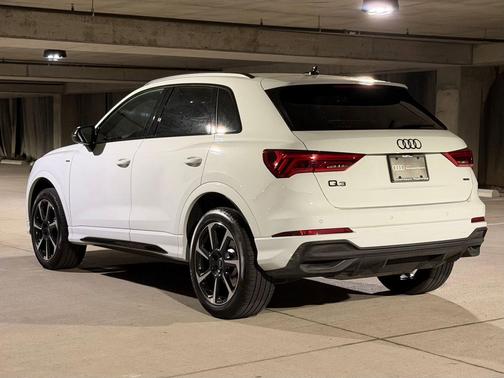 Glacier White Metallic 2025 Audi Q3 45 S line Premium Plus