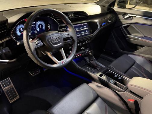 Glacier White Metallic 2025 Audi Q3 45 S line Premium Plus