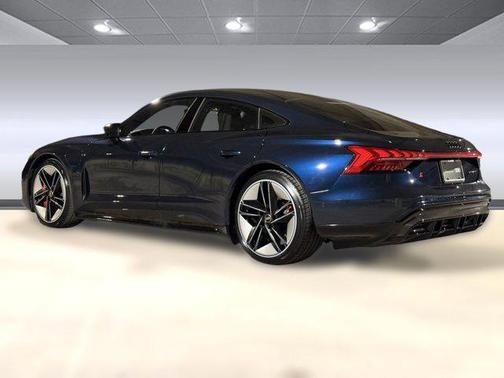 2022 Audi RS e-tron GT quattro